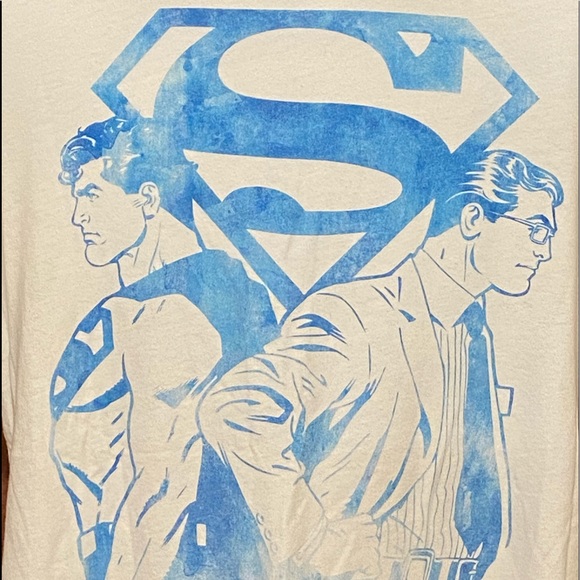 SUPERMAN & CLARK KENT SHIRT SIZE  YOUTH L(11/13) - Picture 2 of 7